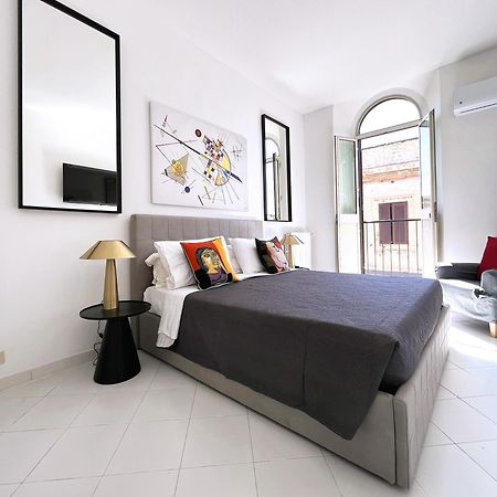 Trevi Over The Top Apartment Rome Bagian luar foto